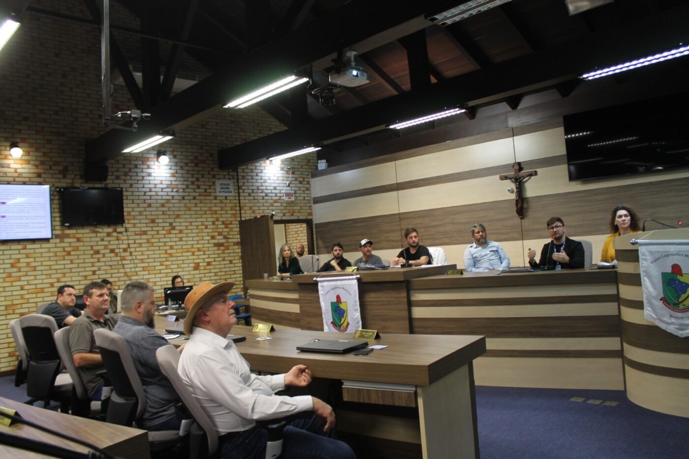 Audiência Pública debate código de posturas sustentáveis e código de obras e edificações do município