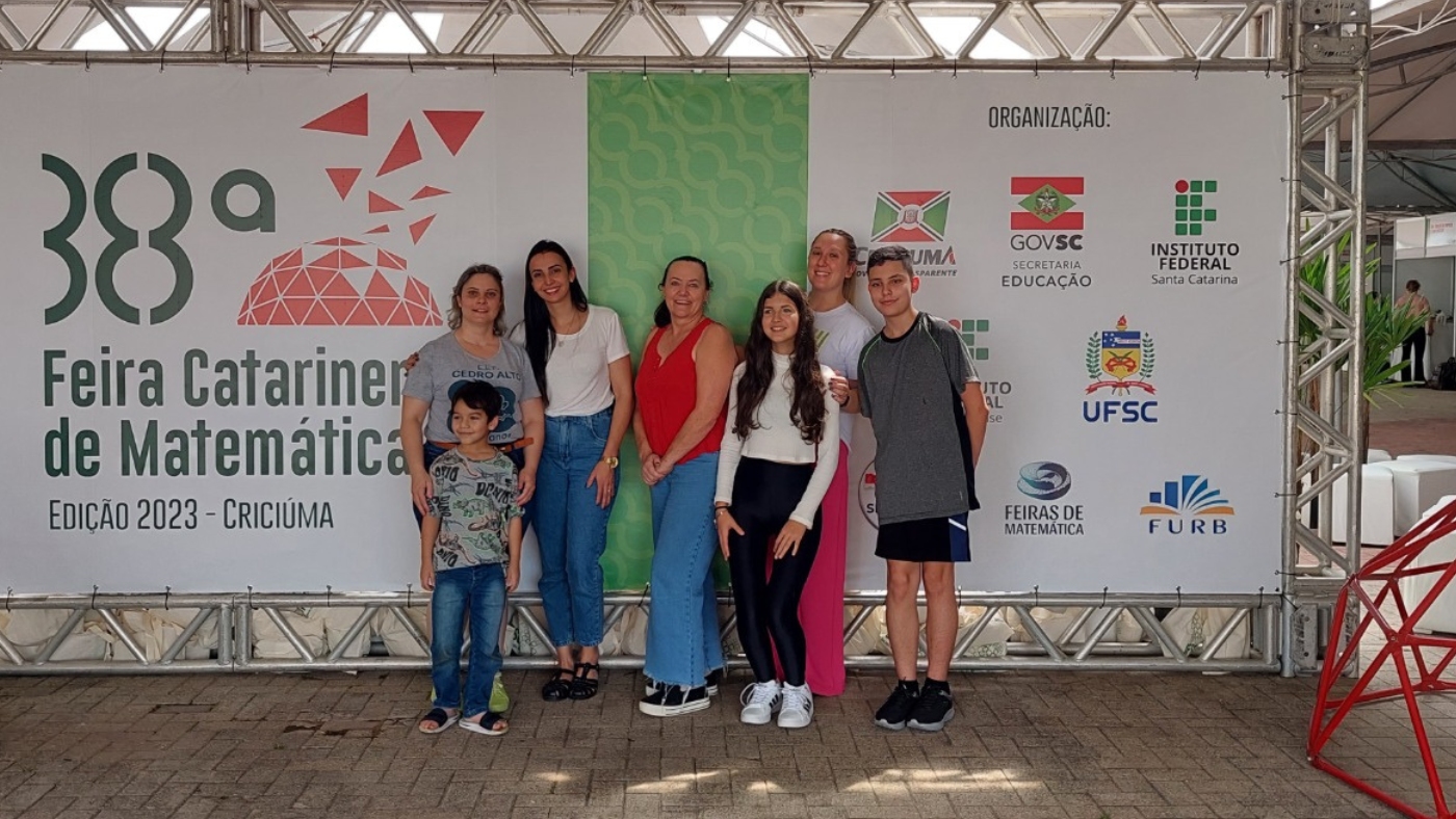 Escola de Ensino Fundamental Paquetá conquista prêmio na 38ª Feira Catarinense de Matemática