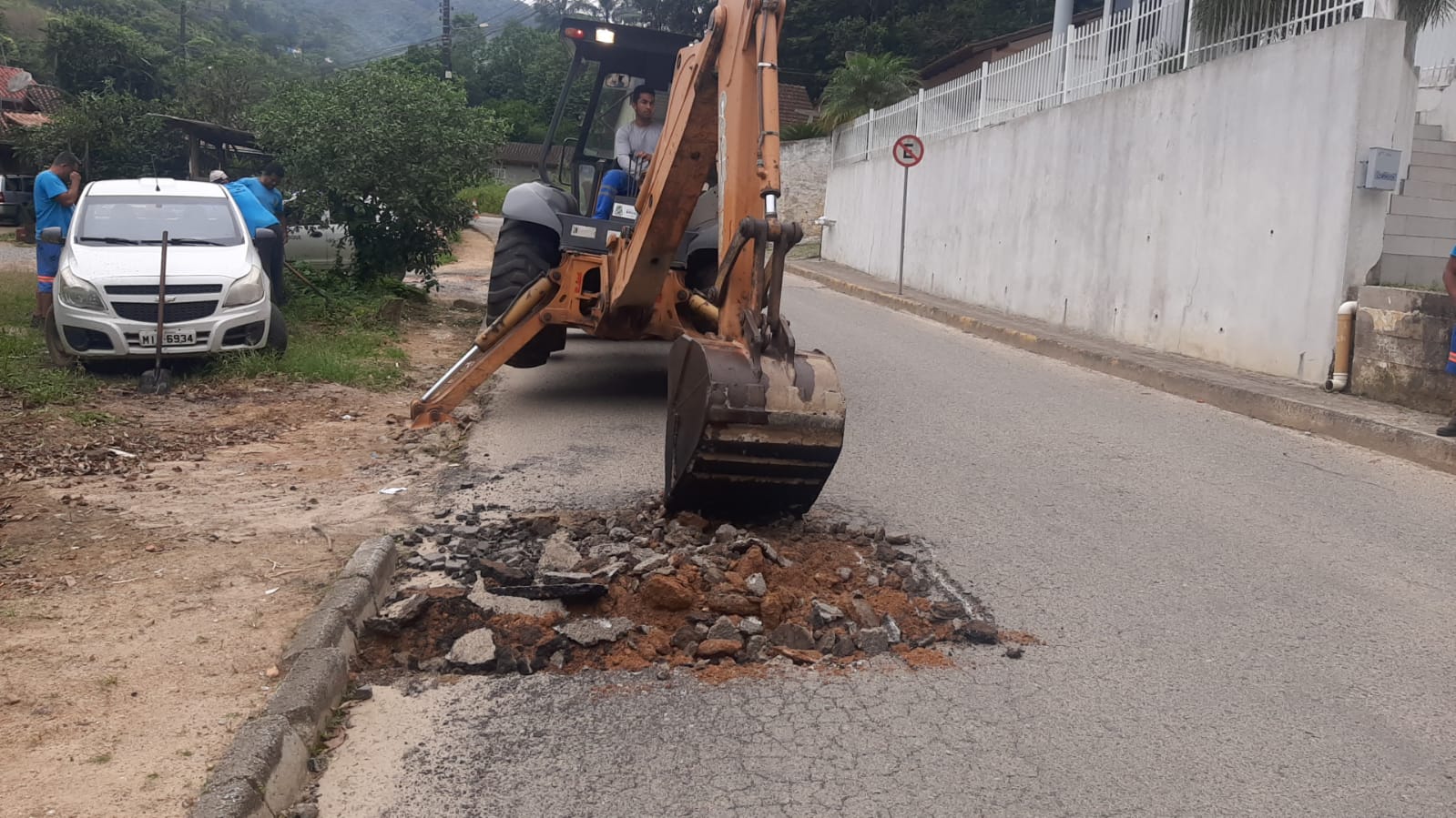 Confira as ações da Secretaria de Obras programadas para esta segunda-feira (13)