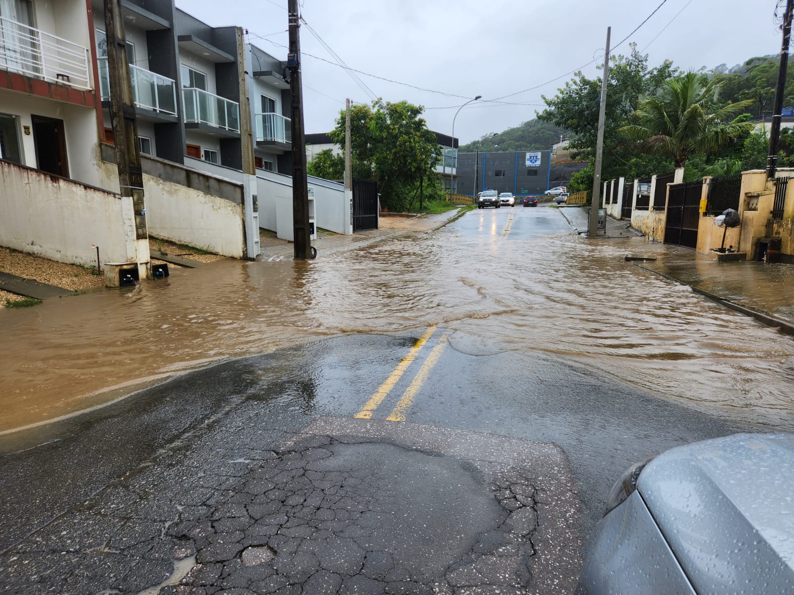 Defesa Civil de Brusque registra quatro ocorrências relacionadas à chuva