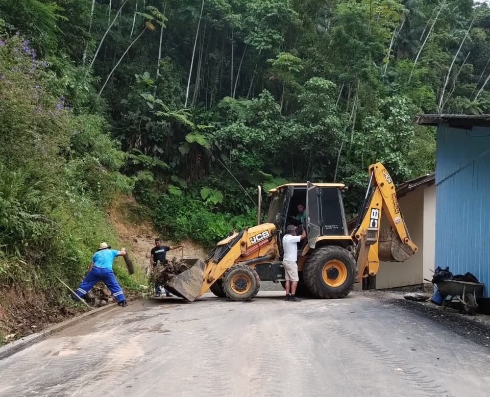 Confira as ações da Secretaria de Obras programadas para esta segunda-feira (18)