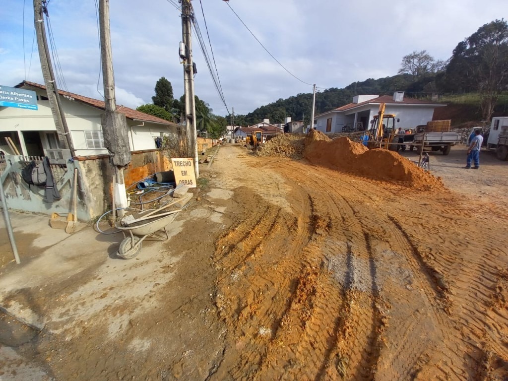 Brusque tem mais de 50 ruas pavimentadas recuperadas somente em janeiro