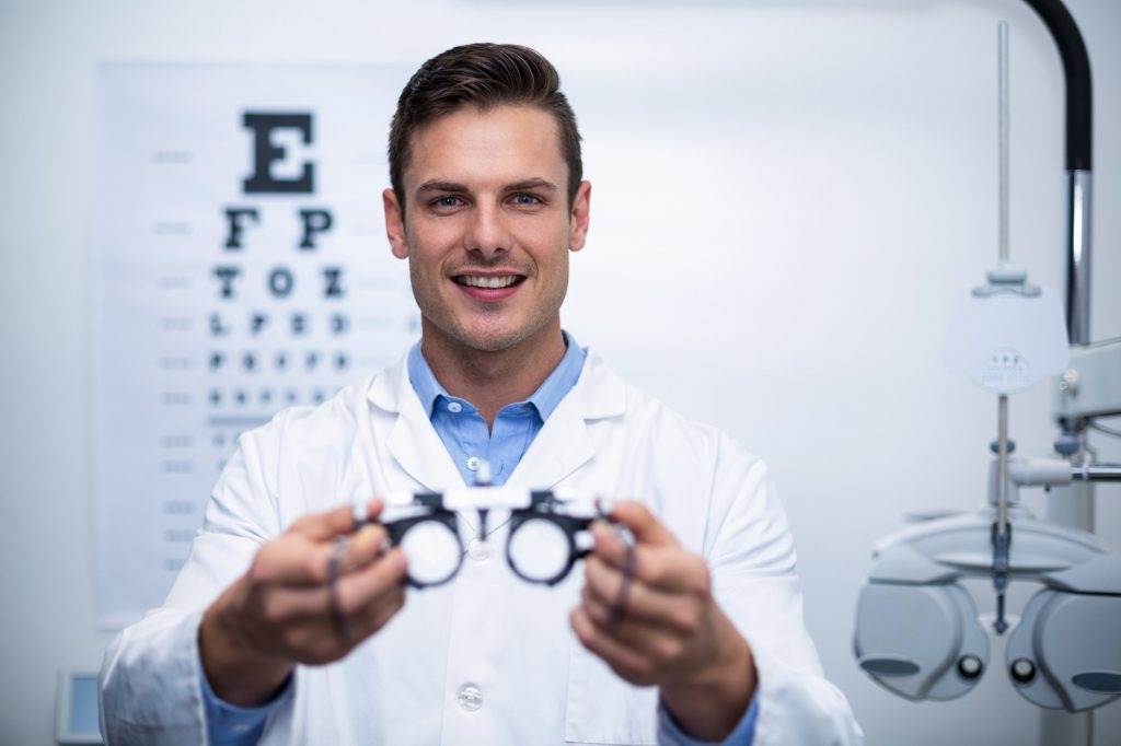 Brusquenses passam a ser chamados para consultas oftalmológicas via SUS