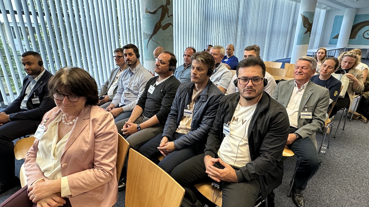 Apresentação de parceria entre Brusque e o distrito de Karlsruhe marca o início da agenda da semana na Alemanha
